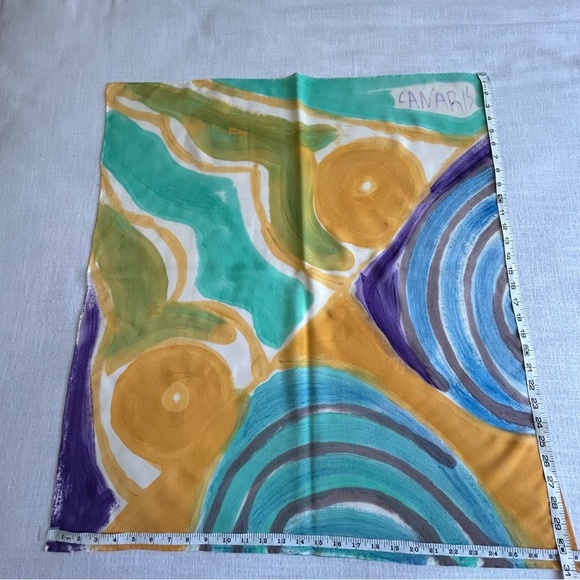 •Canaris Signed Unique Graphic Handpainted Handrolled Silk Scarf 28”x31” - Picture 6 of 8